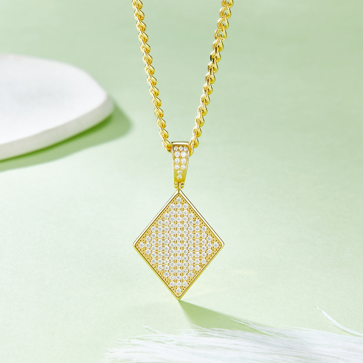 S925 Sterling Silver 108pcs D Color VVS1 Moissanite Diamond Shape Pendant 5g No Chain Platinum Plated GRA Certified Gift Box