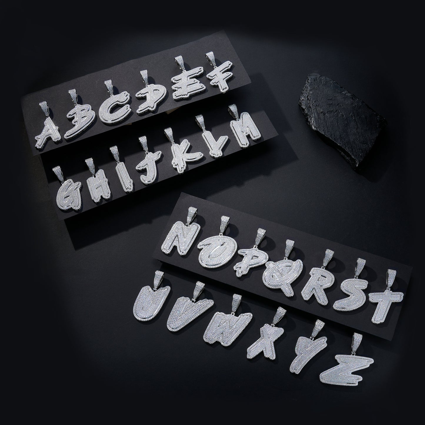 Fashion Style 26 Letters - K Set With Top Quality Morganite, Luxurious And Fashionable Minimalist Trend Jewelry Silver Pendant Necklace, Made Of S925 Silver Electroplated With Platinum.