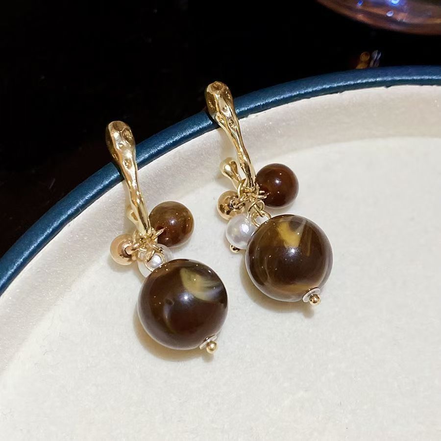 Vintage Zircon Geometric Round Pendant Earrings For Women, Fashion Maillard Trendy Personal Studs, Light Luxury High-End Niche Ear Jewelry