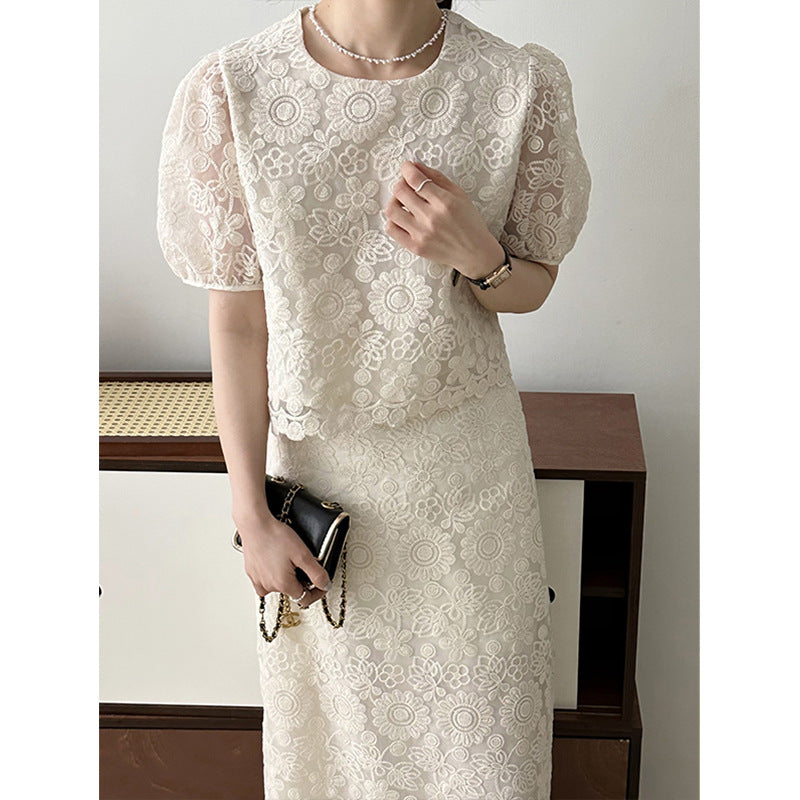 Fashionable Korean-style Top And Skirt Set For Women