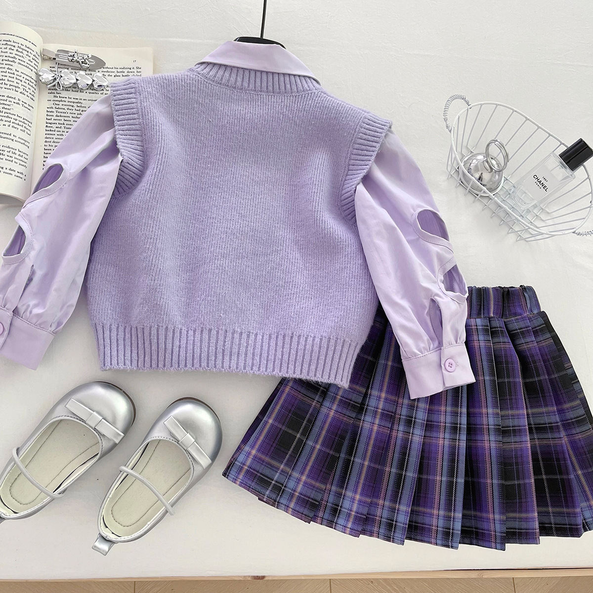 Korean-style Girls Knitted Vest Shirt And Short Skirt Three-Piece Set