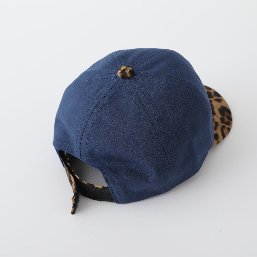 Children's Patchwork Leopard Print Brimmed Letter P Three-dimensional Embroidered Adjustable Fashion And Simple Baseball Cap, Suitable For Outings, Playtime And Daily Use.