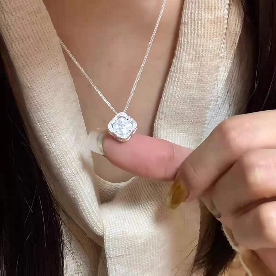 1pc 999 Sterling Silver Diamond-Encrusted Four-Leaf Clover Pendant Necklace, Luxurious Sweet Style, Perfect For Daily Wear & Valentine's Gifts