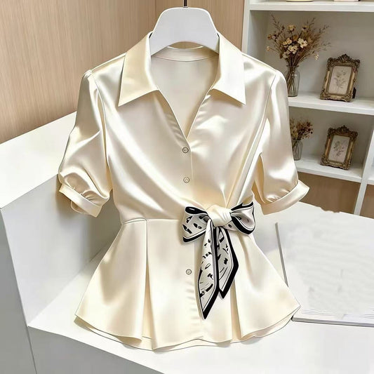 Waist-cinching Figure-flattering Shirt With A High-fashion Vibe