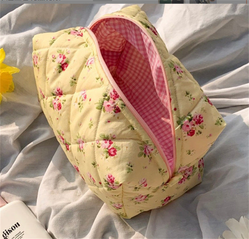 Large Capacity Travel Multifunctional Floral Makeup Bag