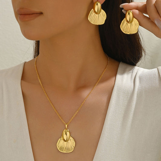 Cross-border European American Women Jewelry Set, Niche Floral & Leaf Texture Geometric Necklace With Matching Stud Earrings, Versatile Fashion Accessories For Ladies