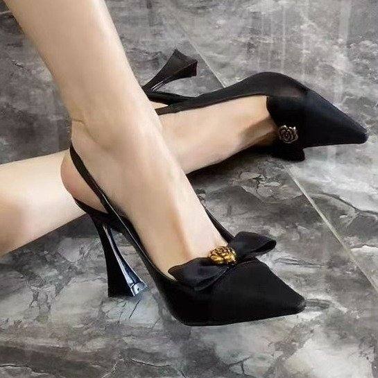 New Winter Women Back Cutout Pointed Toe Block Heel Shoes With Camellia & Bow Decor