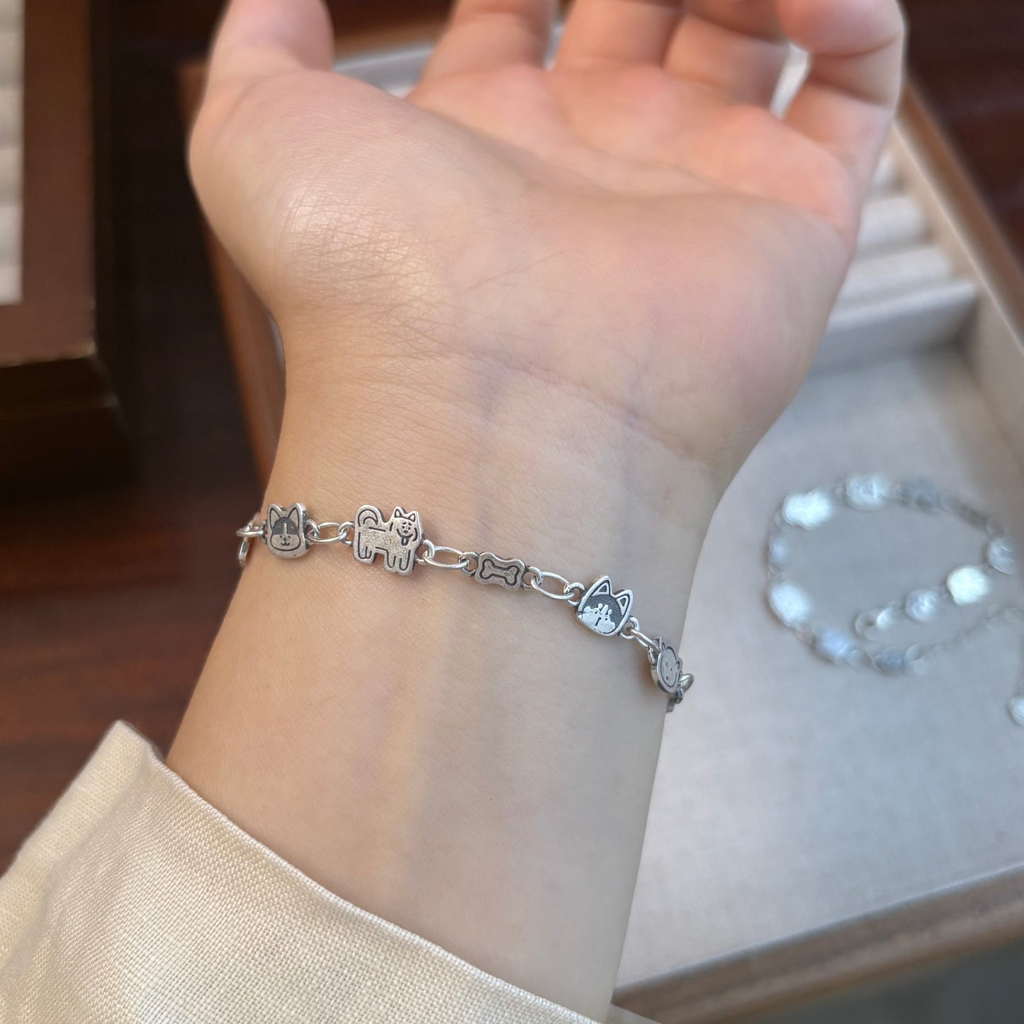 1pc 999 Sterling Silver Cute Cat & Dog Charm Bracelet, Retro Cartoon Style, Perfect For Daily Wear And Valentine's Gift