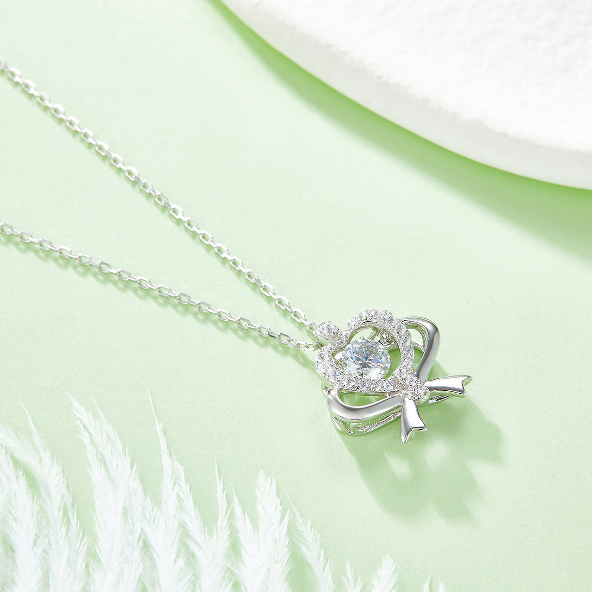 S925 Sterling Silver 0.5ct D Color VVS1 Moissanite Heart Bow Pendant Necklace 45cm Platinum Plated GRA Certified Gift Box