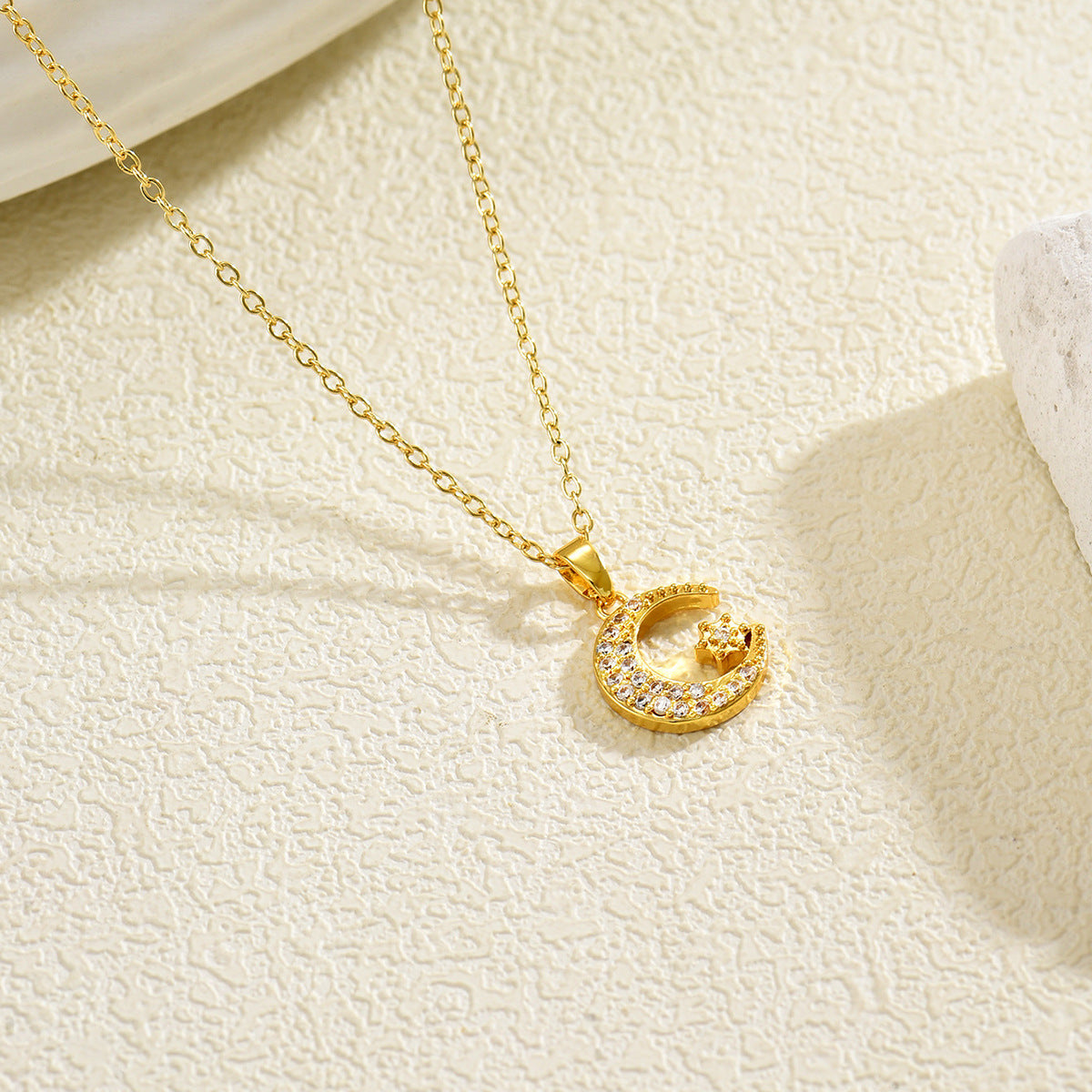 Women Moon Star Long Clavicle Necklace, Niche Personalized Design Inlaid Cubic Zirconia Pendant Necklace, European American Fashion Daily Jewelry