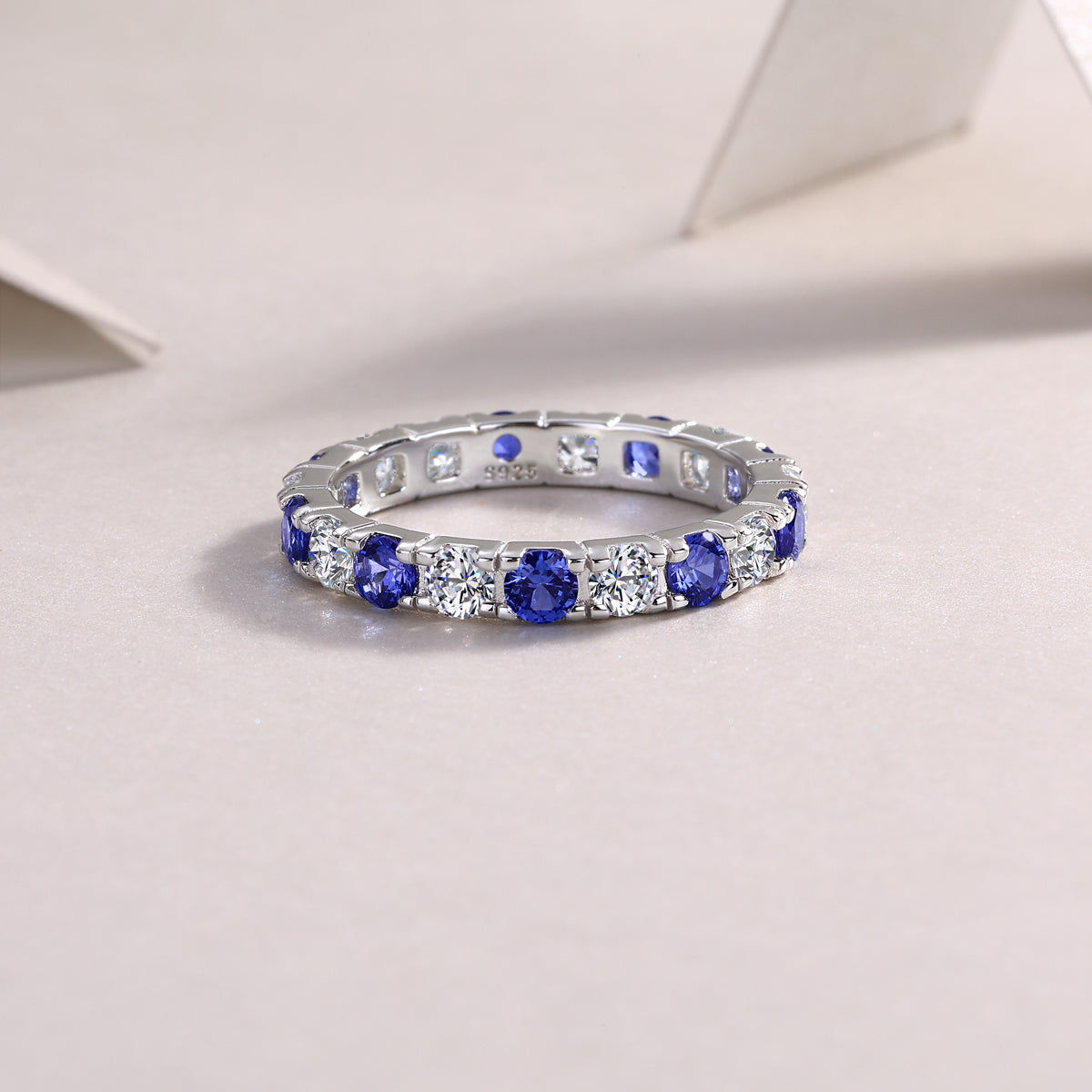 2.4g S925 Sterling Silver Platinum Plated Ring  Synthetic Blue Sapphire & White Stone Alternating Eternity Band, Dainty Promise Ring For Women, Jewelry Gift Box Set