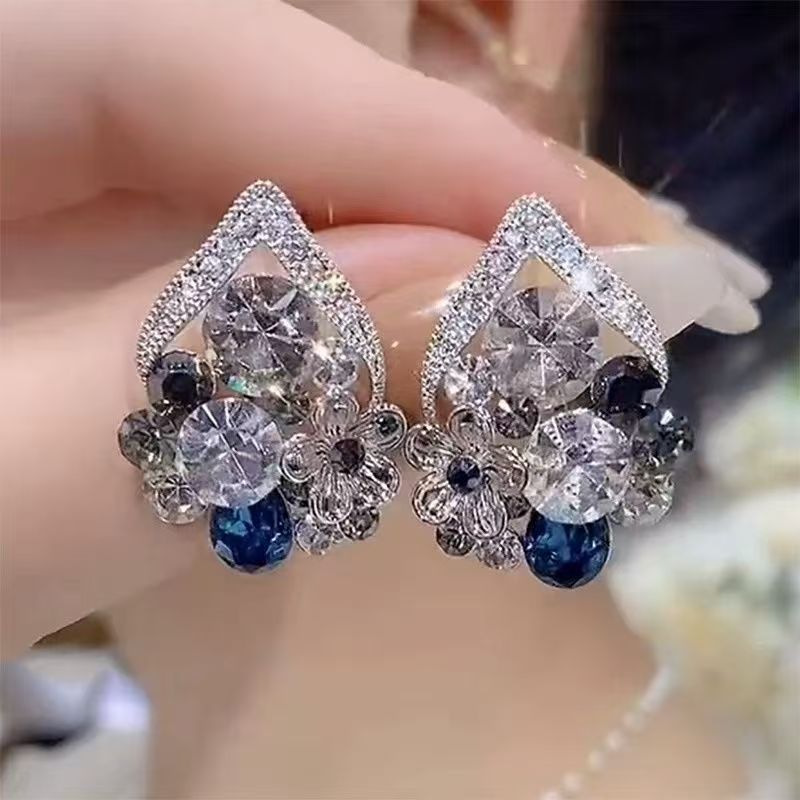 New Stylish Crystal Studs, Elegant Retro Women Ear Accessories