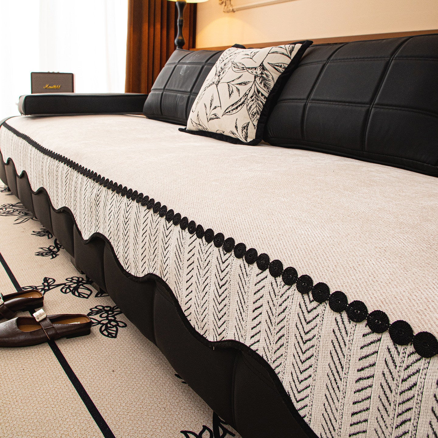 New Lightweight Luxury Straight-edged Chenille Sofa Cushionsingle Piece