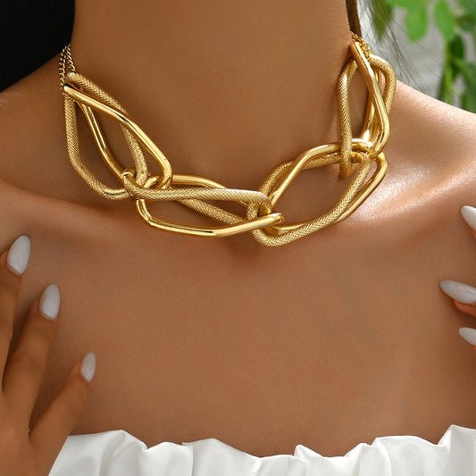 Cross-border European American Fashion OL Women Necklace, Unique Hip Hop Metal Exaggerated Niche Design Long Clavicle Neck Jewelry