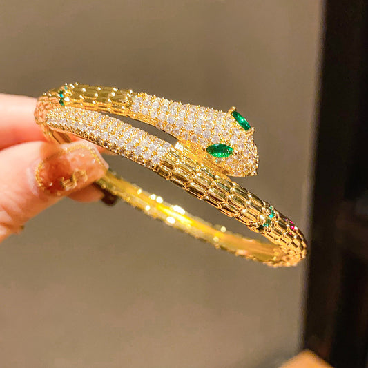 Classic Vintage European  Zircon Inlaid Bracelet, French Elegant Temperament Sparkly Rhinestone Light Luxury Fashion Bangle