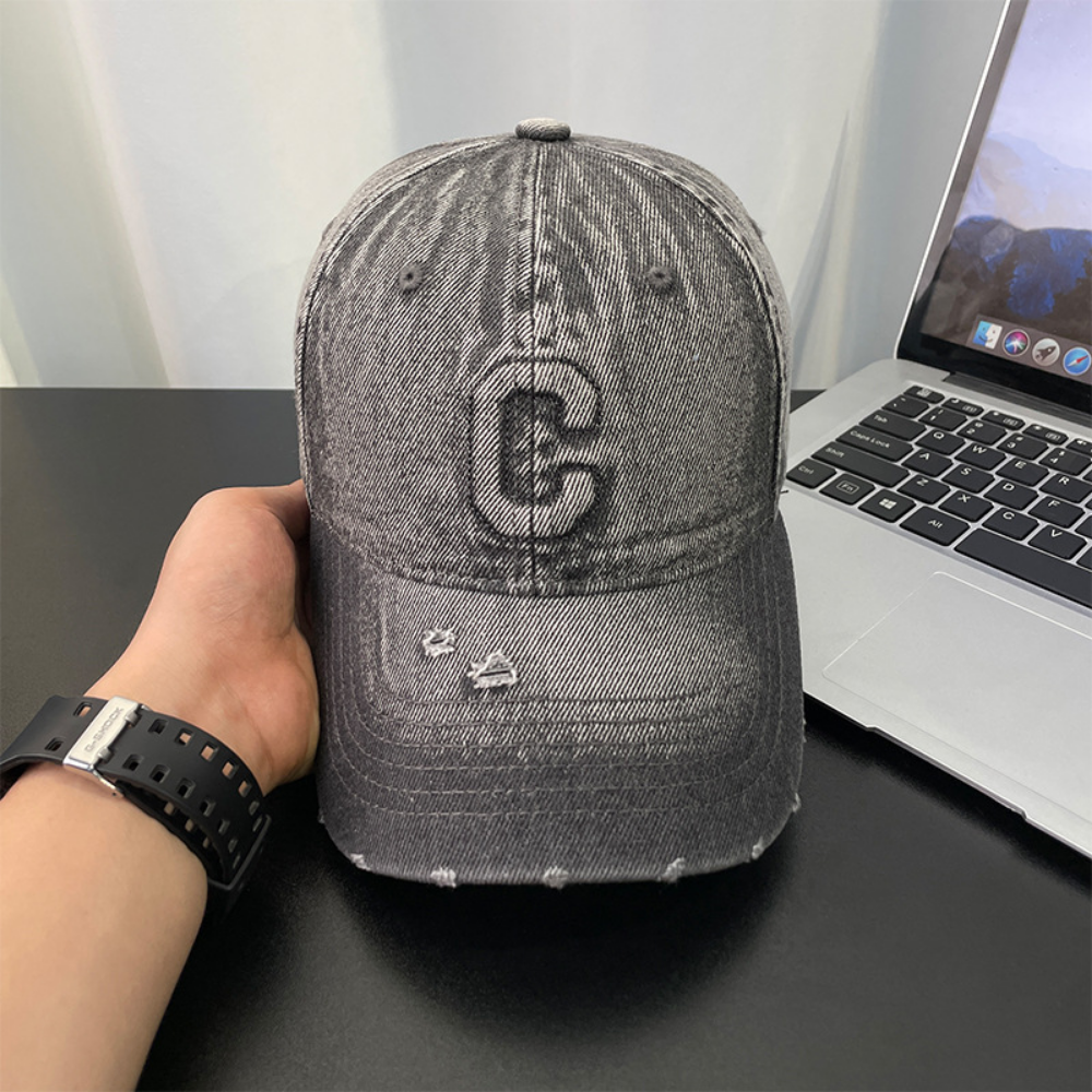 Monochrome Three-dimensional Letter Embroidered Frayed Beveled-edge Washed-out Vintage Style Casual Baseball Cap Suitable For Outdoor Entertainment