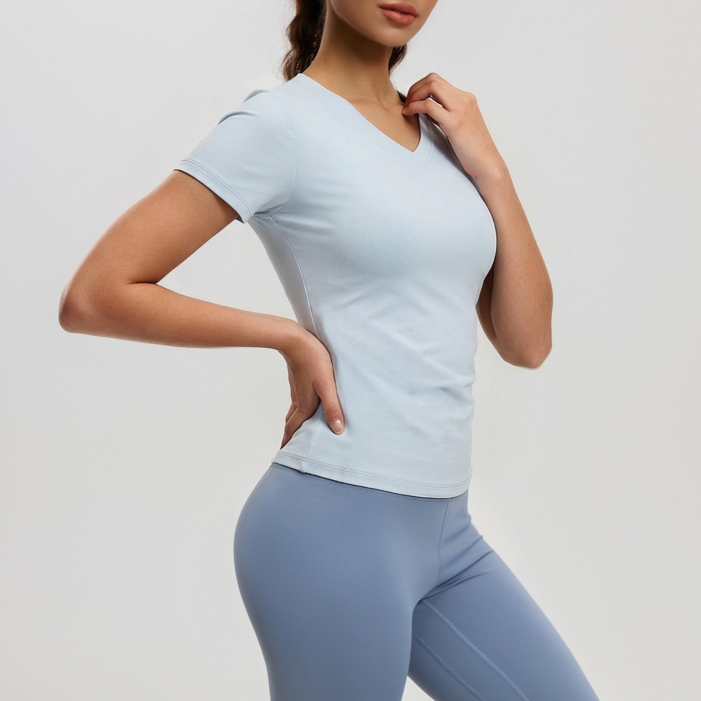 Peach Basic V-neck Short Sleeve Sports Top, Breathable Slim-fit Yoga Shirt For Fitness And Running