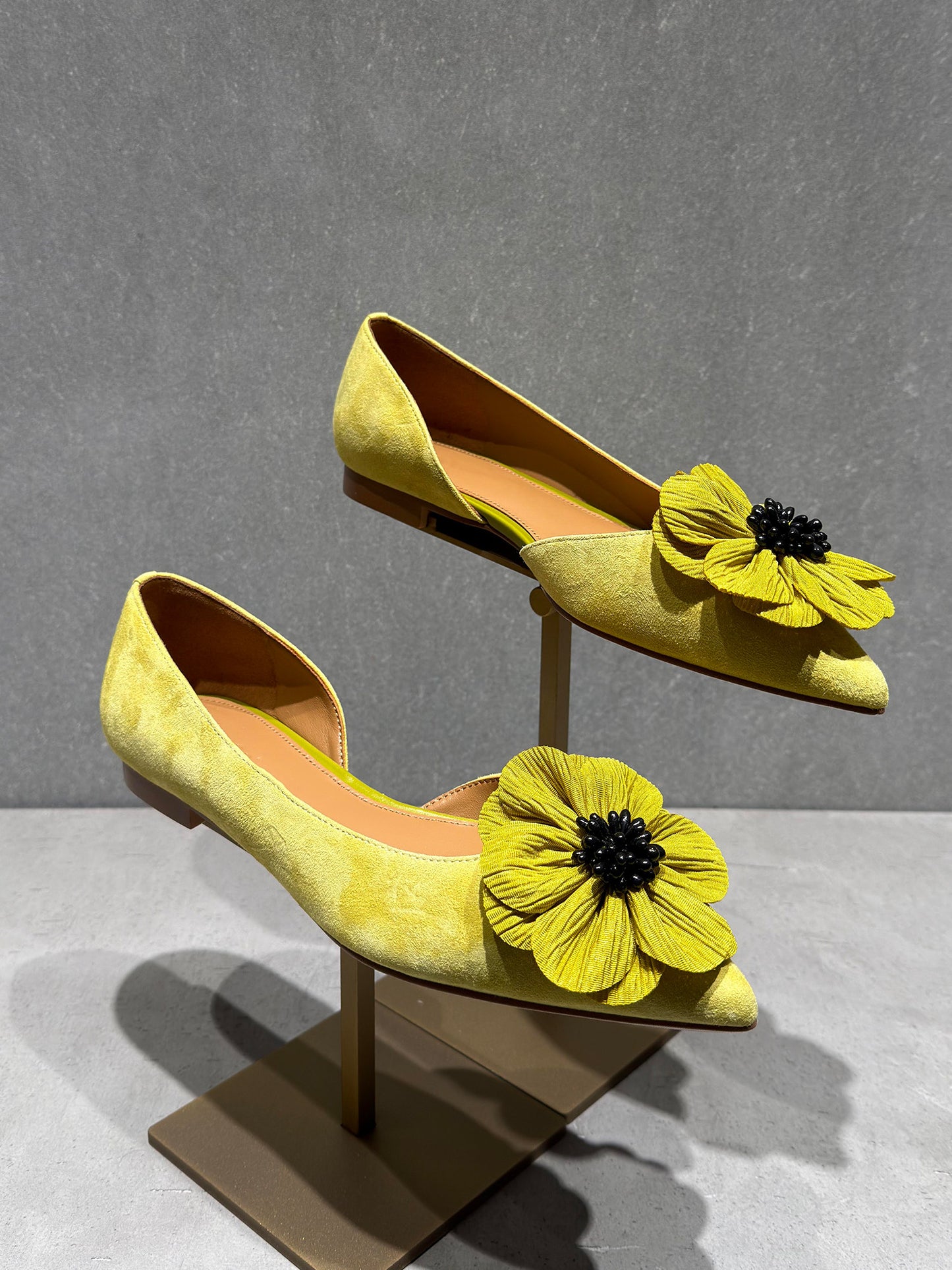 2026 New Women's Niche Floral Mary Jane Shoes, Versatile Soft Upper Pointed Toe Low Cut Fashion Flats