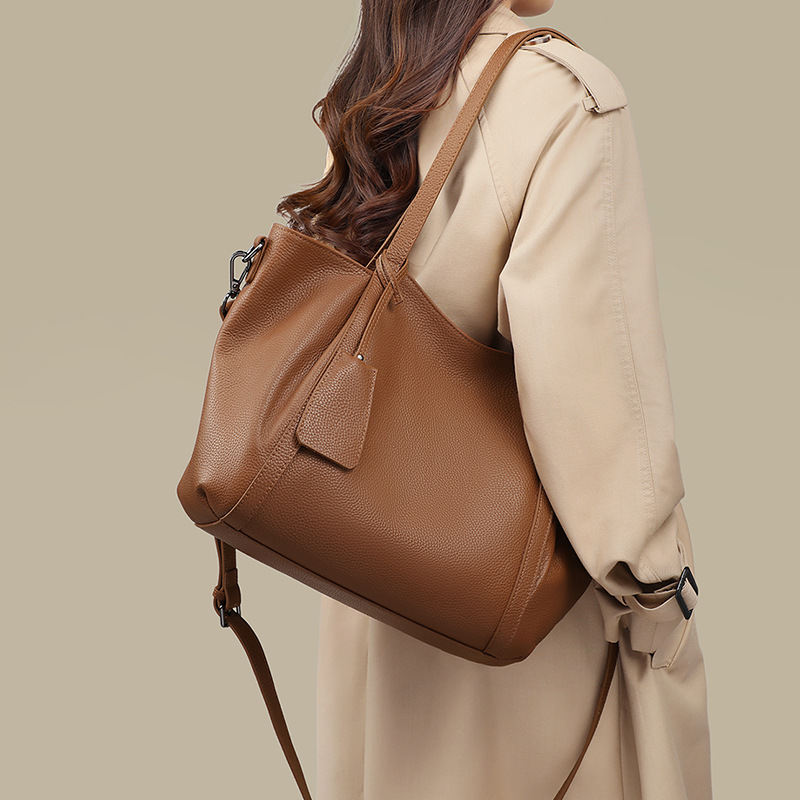 Large-Capacity Commuter Under-Arm Bag