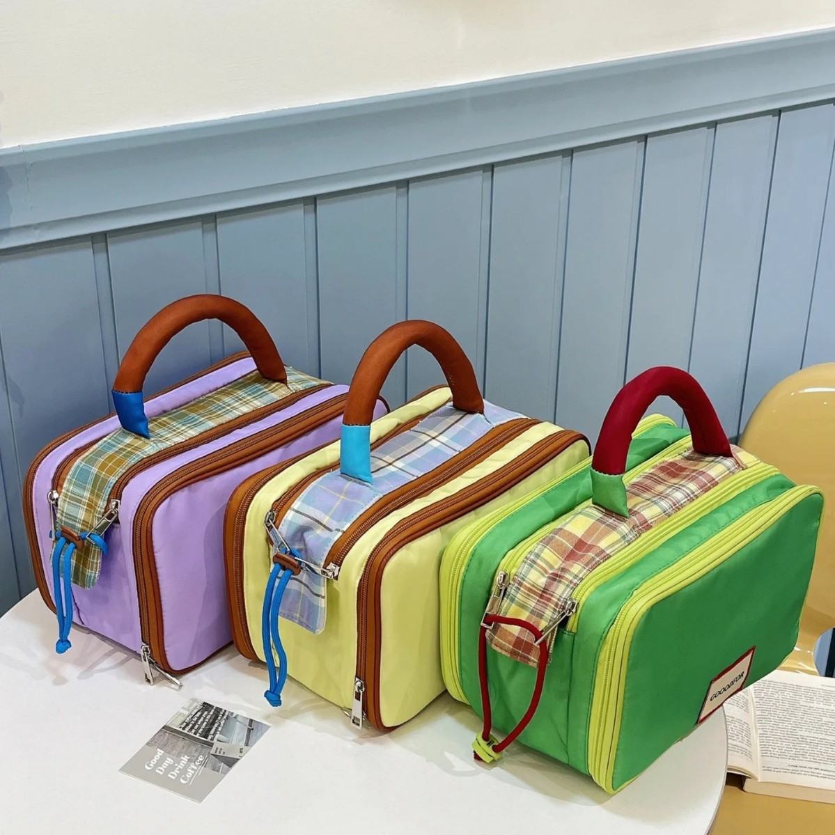 Portable Makeup Large-capacity Hand-held Toiletry Bag