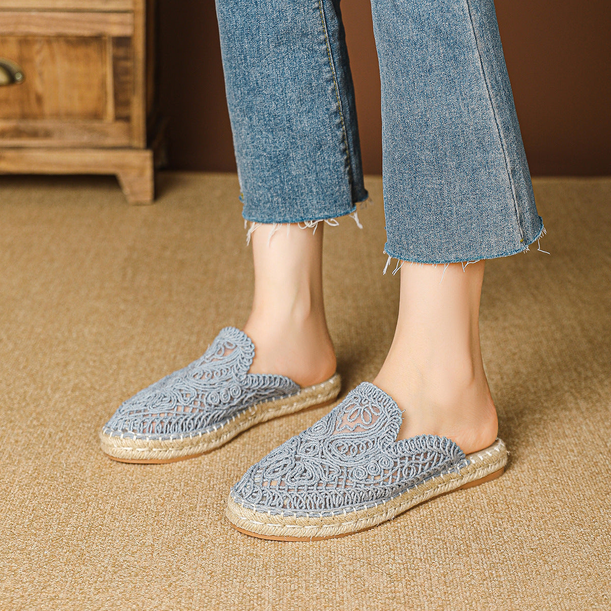 Baotou Hollowed-out Half-slipper Outdoor Round Toe Flat Slip On
