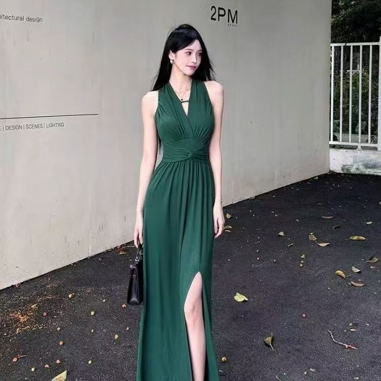 Pure And Alluring Fashion High-end V-neck Slip Dress For Women