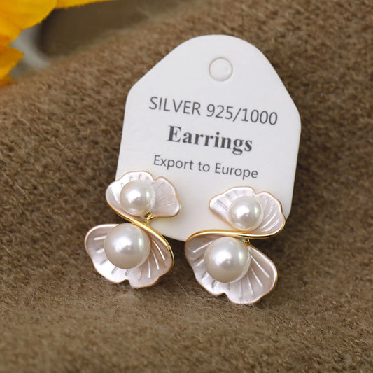 New Minimal Fan-Shaped Freshwater Pearl Shell Stud Earrings, Niche Light Luxury Elegant All-Match Women Fashion Ear Jewelry