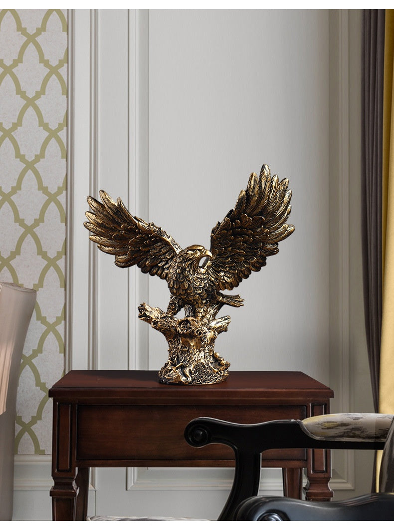 American-style Home Decor Eagle Figurine Soaring Hawk For The Living Room