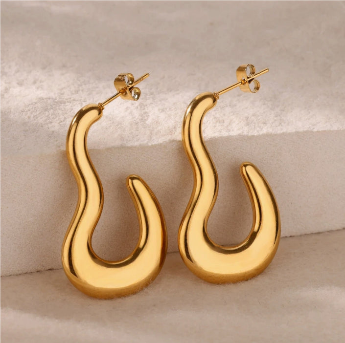 Niche High-end 3D Butterfly Stud Earrings Niche Ear Accessories