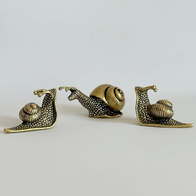XYLIBLLA 3Pcs Brass Snail Statue Decor, Retro Mini Copper Snail Statue Home Decoration for Living Room and Desk, Outdoor P...