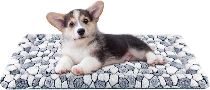 VANKEAN Dog Crate Pad Bed Mat Reversible (Cool & Warm), Sleeping Mat Dog Bed for Crate for Small Dogs and Cats, Machine Wa...