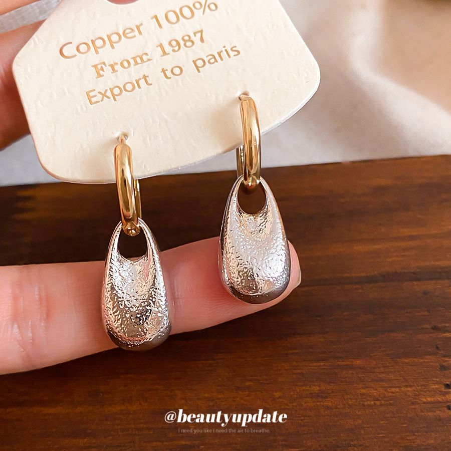 Irregular Crinkled Metal Water Drop Click Hoop Earrings For Women, Casual Minimalist Fashion Light Luxury High-End Ear Jewelry