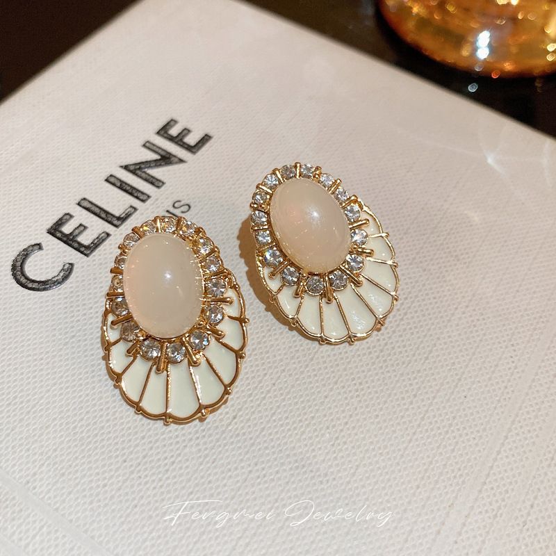 French Vintage Diamond Inlaid Geometric Fan Earrings, Light Luxury Niche Mid-Century Elegant Fashion Stud Ear Jewelry For Women