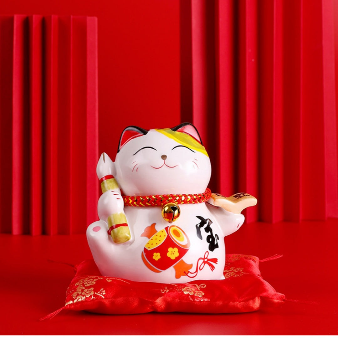 Creative Home Decor Ceramic Lucky Cat Ornament