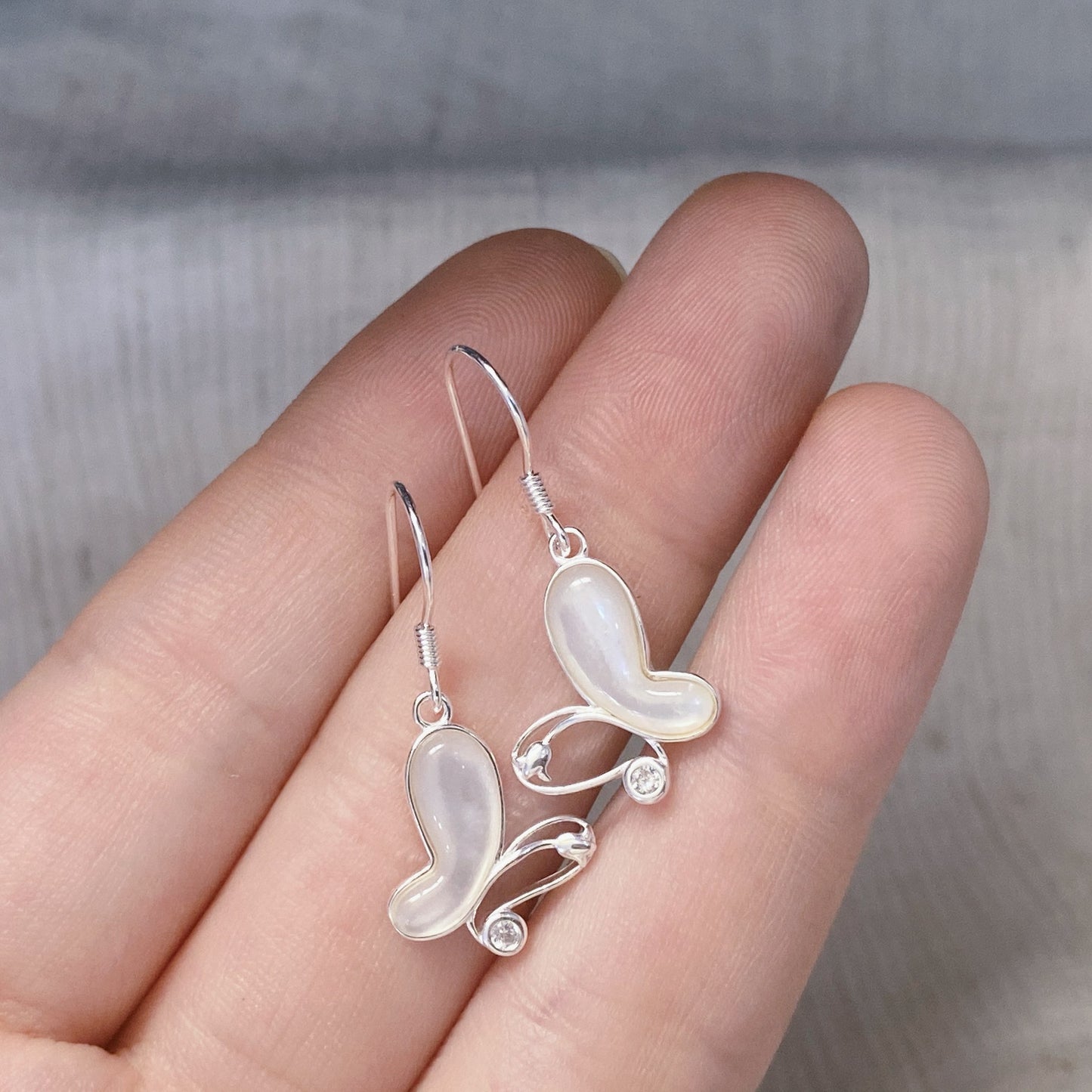 1 Pair 999 Sterling Silver Rose Butterfly Shell & Zircon Drop Earrings, Fresh & Elegant, Perfect For Daily, Party & Dating, Ideal Valentine's Gift