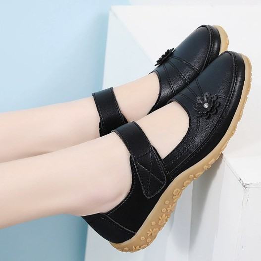 Plus-size Outdoor Travel Casual Shoes Made From Natural Rubber