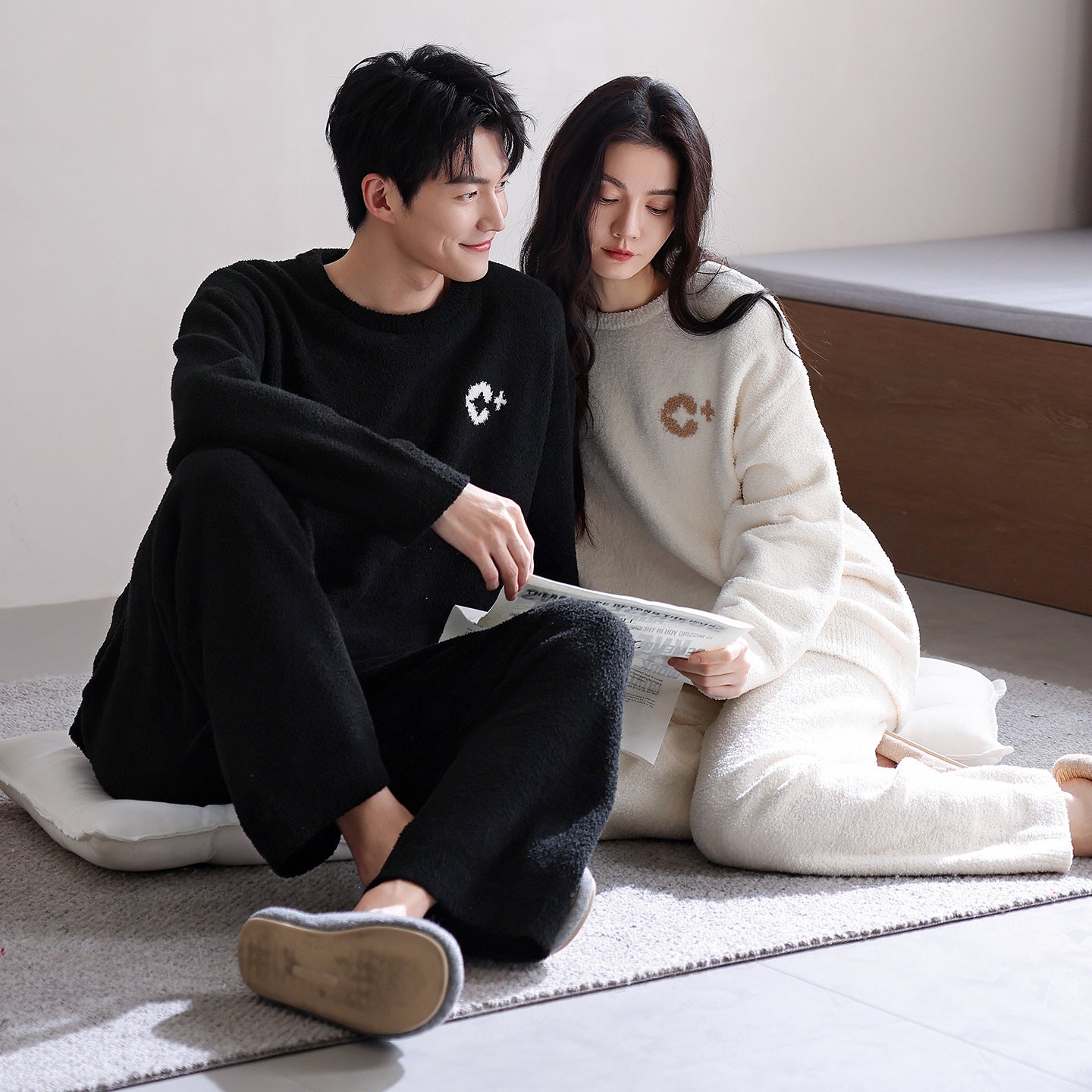 Half Velvet Explosions Men's Korean Round Neck Home Service Suit