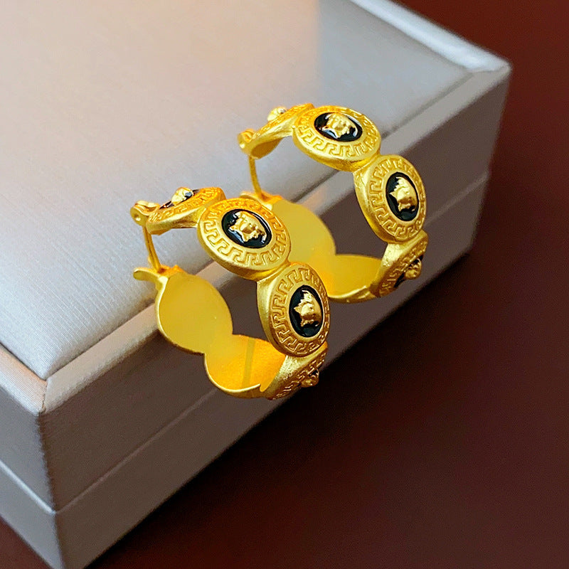 Elegant Vintage Geometric Flower Earrings - Silver Post, Light Luxury Retro Style, Wholesale Premium Ear Jewelry For Women
