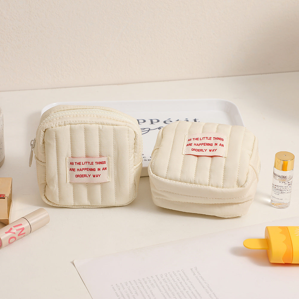 Korean-style Minimalist Square Small Makeup Bag, Student Niche Earphone Coin Purse, Girl's Portable Lipstick Storage Bag