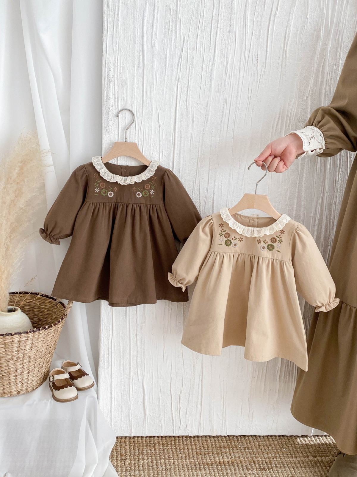 Turn-down Collar Little Girl Princess Outdoor Dress