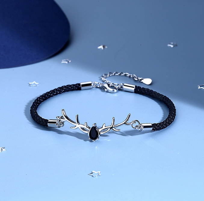 Colorless Bracelet As A Birthday Gift For Your Best Friend And Girlfriend