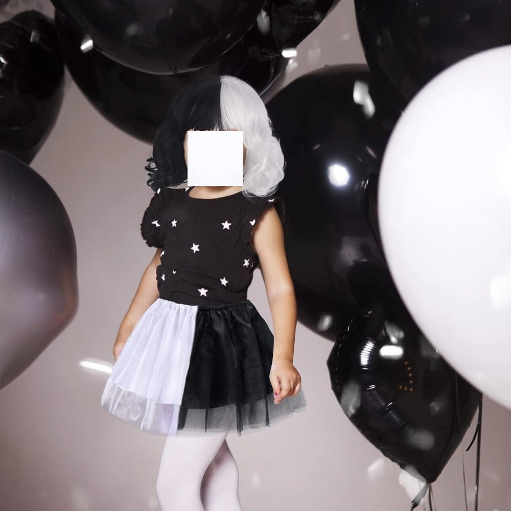 Two-piece Cruella Costume Consisting Of A Black-and-white Tulle Skirt And A Wig, Complete With Ten Hair Clips And Accessories. Perfect For Carnival And Theme Parties—event And Party Supplies.