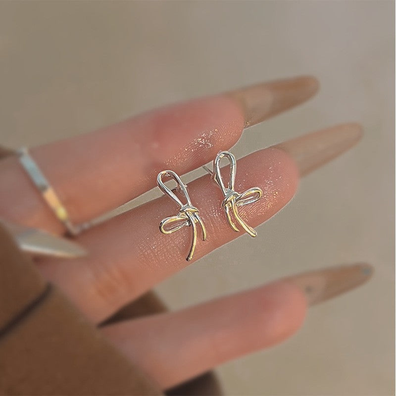2026 Trendy Niche Silver Metal Ear Studs Fashion Accessories