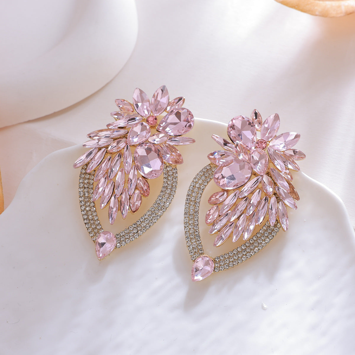 Elegant Long Crystal Dangle Earrings - High-End Fashion Drop Earrings, Perfect For Dinner Stage Photoshoot Aesthetic Outfits