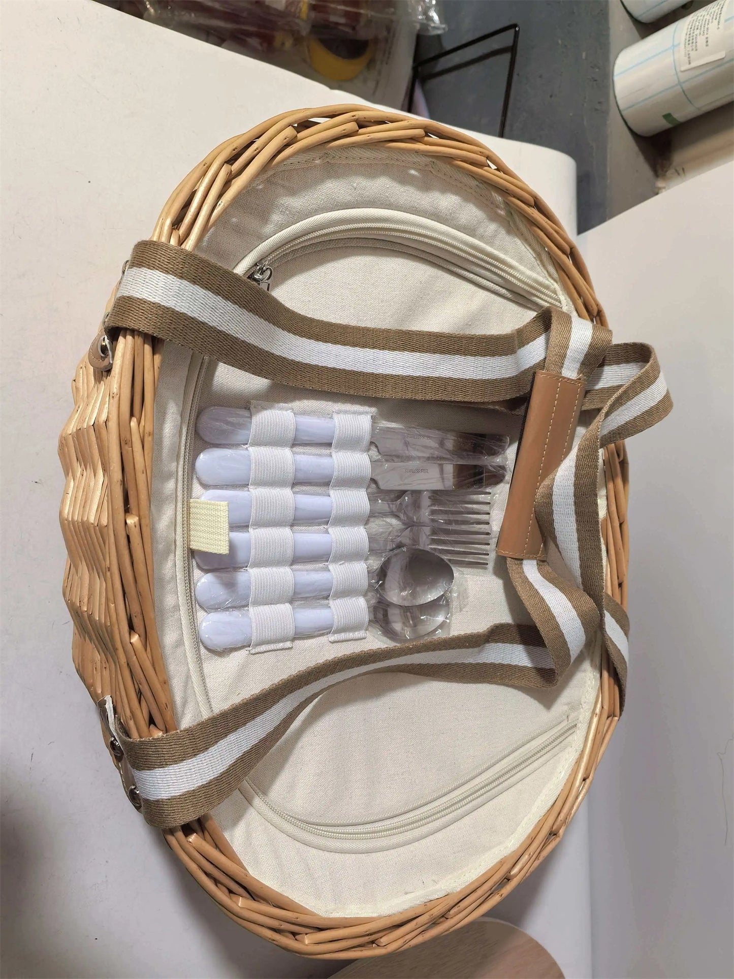 Outdoor Cutlery Picnic Basket American Style