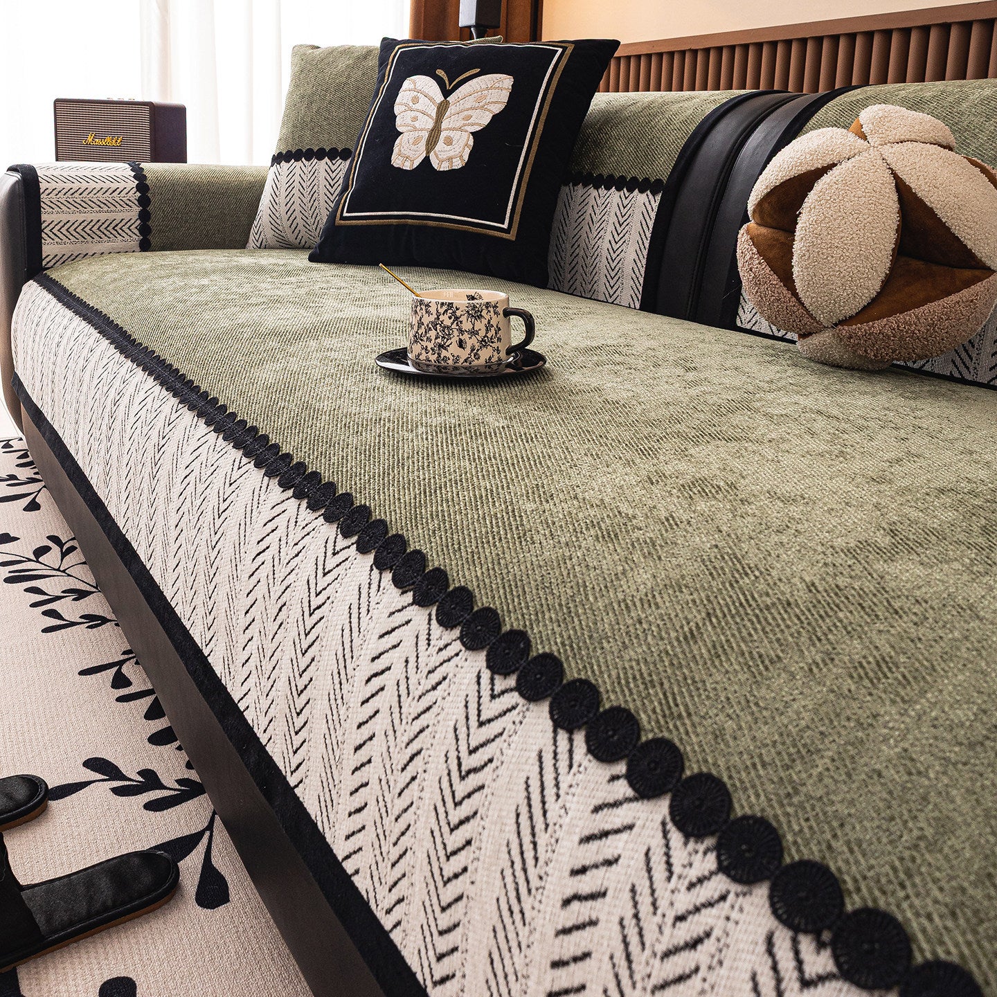 New Lightweight Luxury Straight-edged Chenille Sofa Cushionsingle Piece