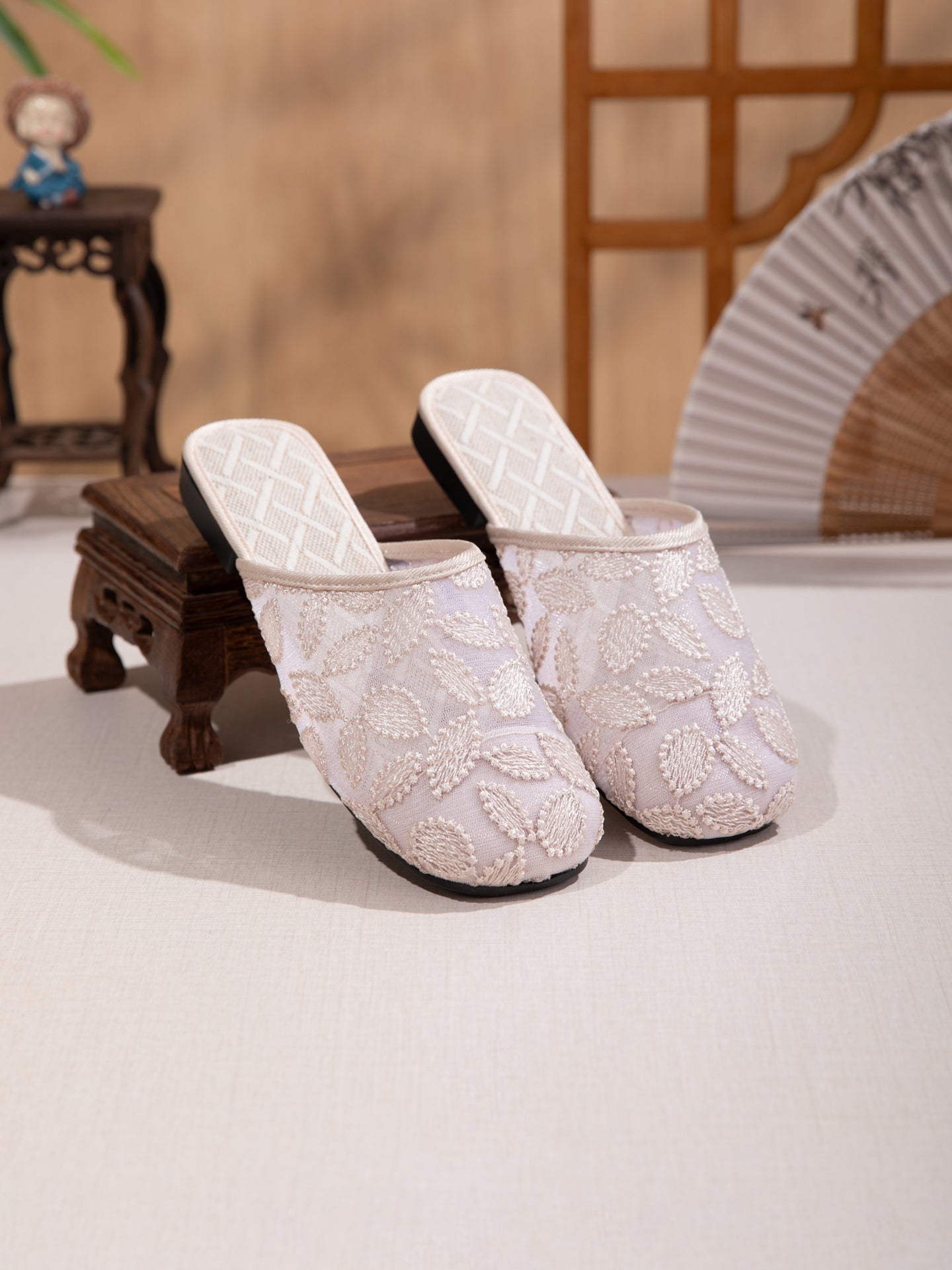 2026 New Women S Closed-Toe Mesh Mule Shoes - Summer Linen Woven Breathable Cloth Flats, Slip-On Lazy Shoes For Outdoor Wear