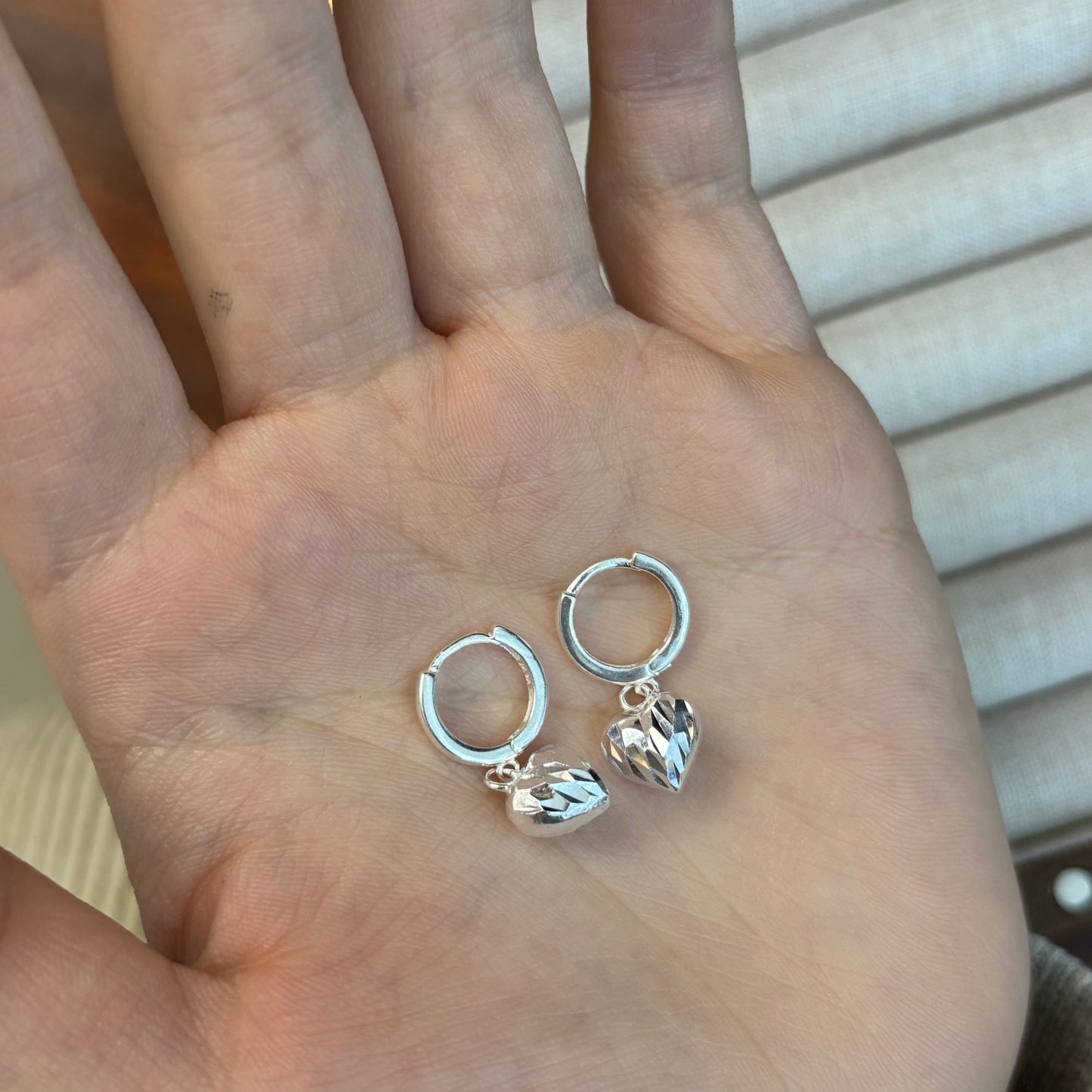 1 Pair 999 Sterling Silver Faceted Sparkly Heart Hoop Earrings, Minimalist & Elegant, Perfect For Daily, Dating & Gifting, Ideal Valentine's Gift