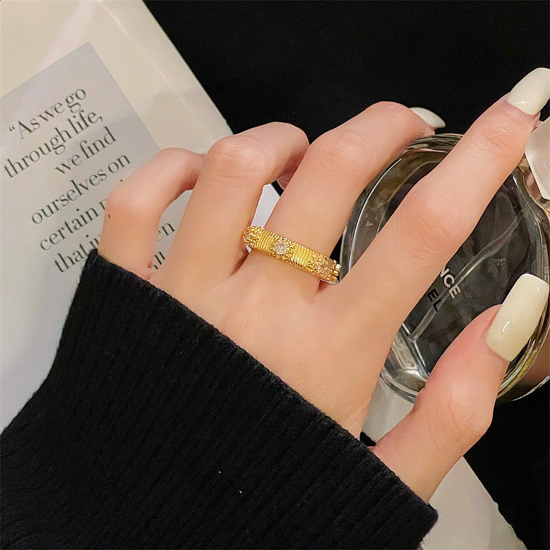 Niche Gold Vintage Brushed Retro Ring For Women, Zircon Inlay Luxury Exquisite Temperament Personalized Accessories
