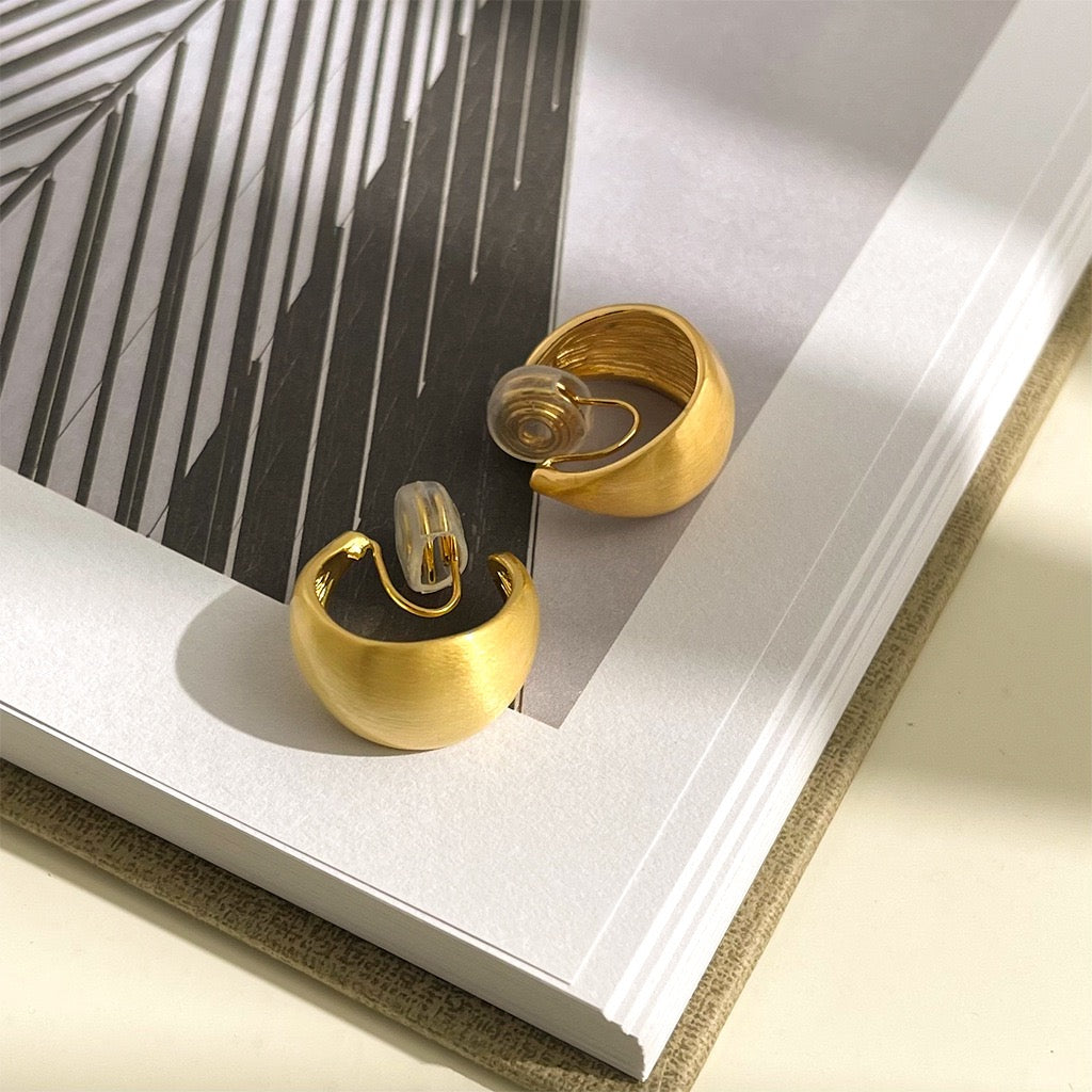 French Brushed Metal Ear Clips Women No Piercing Coil Earrings Versatile Fashion Commute